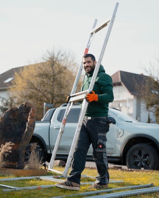 🏗️ Auch das Gerüst bringen wir selbst mit.
So ist alles aus einer Hand organisiert und es muss nicht auf weitere Firmen gewartet werden.

Das sorgt für klare Abläufe und eine zügige Umsetzung.

#energyhome #photovoltaik #baustelle #team #wadern