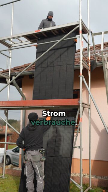 🔎 Lohnt sich eine PV Anlage nur bei sehr hohem Stromverbrauch?
Nicht unbedingt. Auch bei geringerem Verbrauch kann eine Anlage sinnvoll sein. Zum Beispiel wenn der Strom zusätzlich für Warmwasser oder zur Unterstützung der Heizung genutzt wird. So sparst Du nicht nur Strom, sondern auch andere Energiekosten.⚡
Gerne beraten wir Dich in einem unverbindlichen Erstgespräch. Trage dich einfach unter folgendem Link kostenfrei ein: https://anfrage.energy-home.solar/
#energyhome #photovoltaik #solaranlage